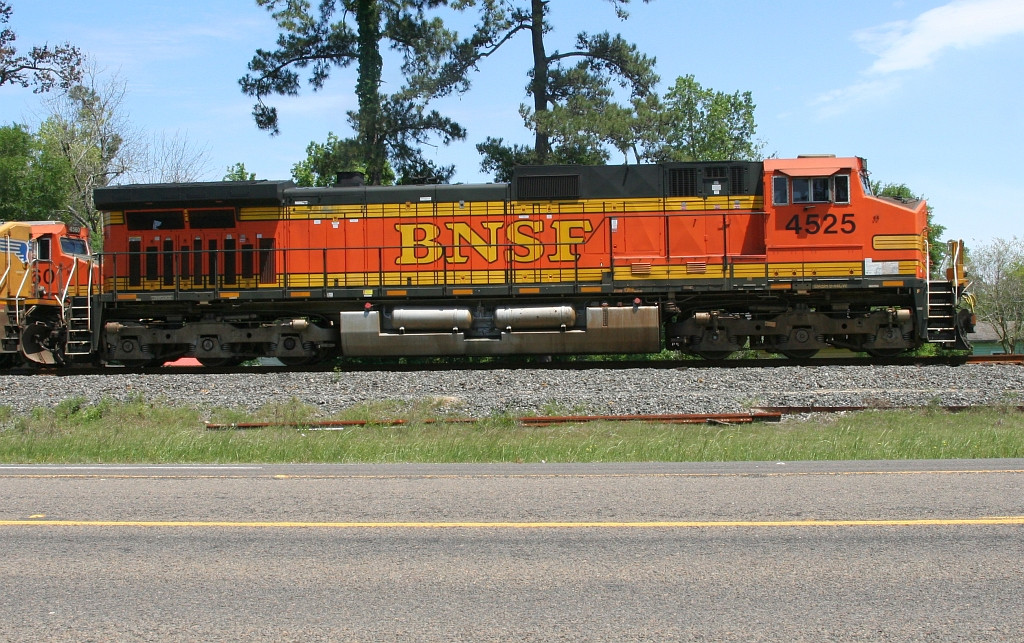 BNSF 4525